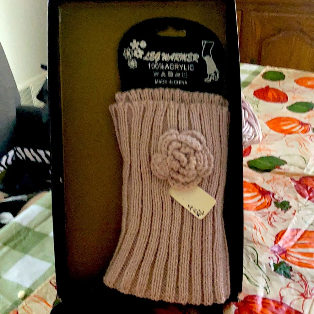 LEG WARMERS
